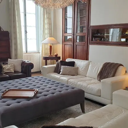 La Maison Du Bonnesheur Tatil Evi Bonnes (Charente)