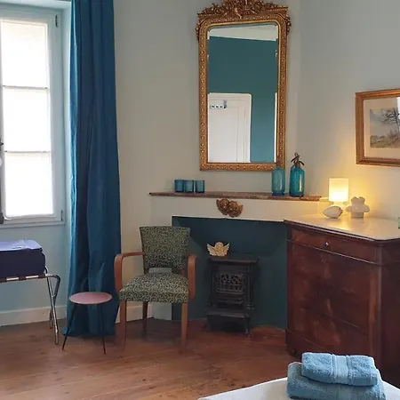La Maison Du Bonnesheur * Bonnes (Charente)